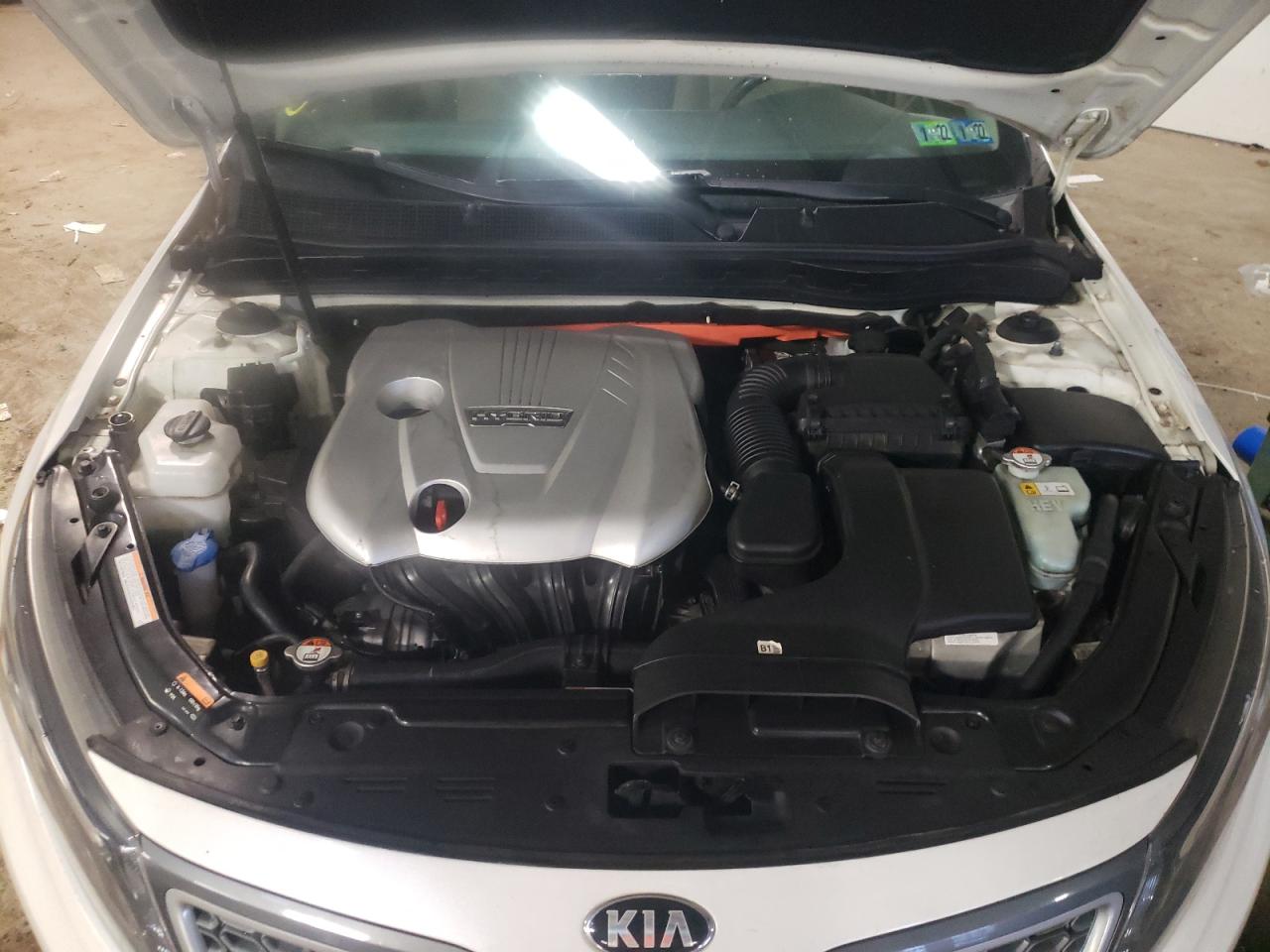 Photo 7 from auction – 2014 KIA OPTIMA HYB with VIN KNAGM4AD4E5075805