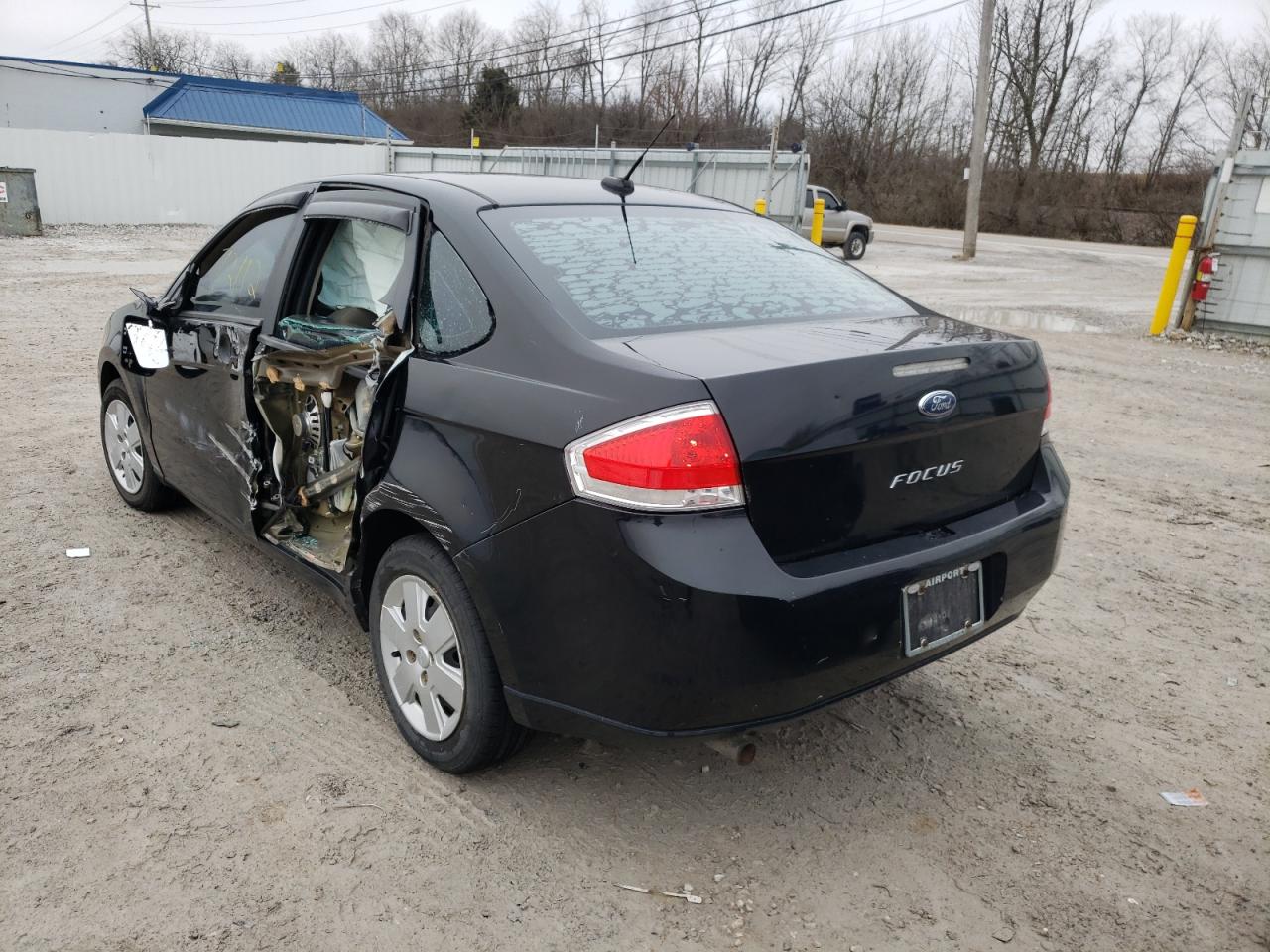 Photo 3 from auction – 2010 FORD FOCUS S with VIN 1FAHP3EN5AW233722