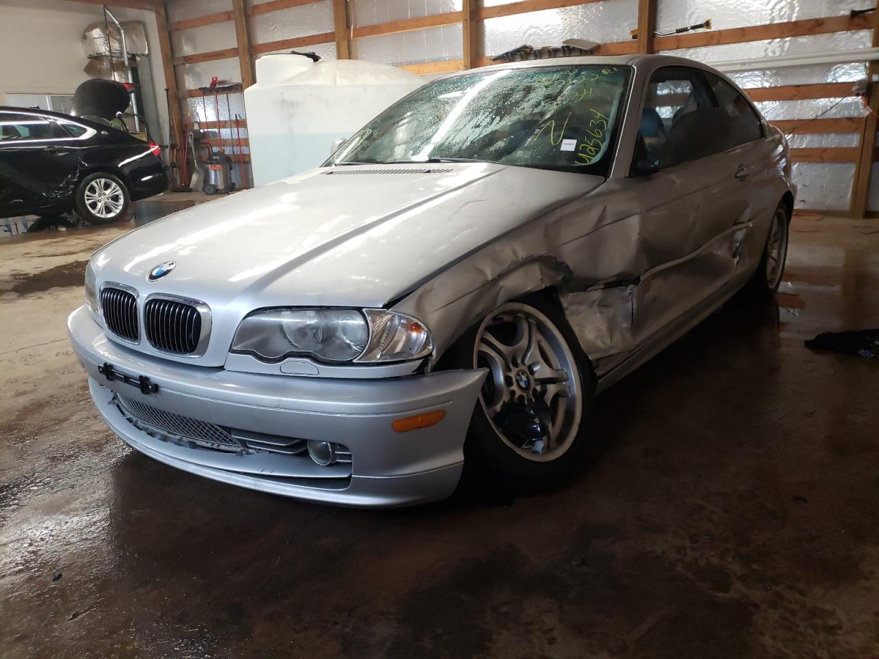 Photo 2 from auction – 2002 BMW 330 CI with VIN WBABN53452JU25634