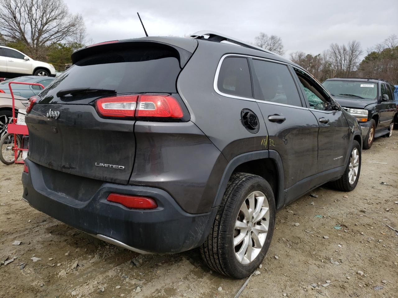 Photo 4 from auction – 2014 JEEP CHEROKEE L with VIN 1C4PJLDBXEW279521