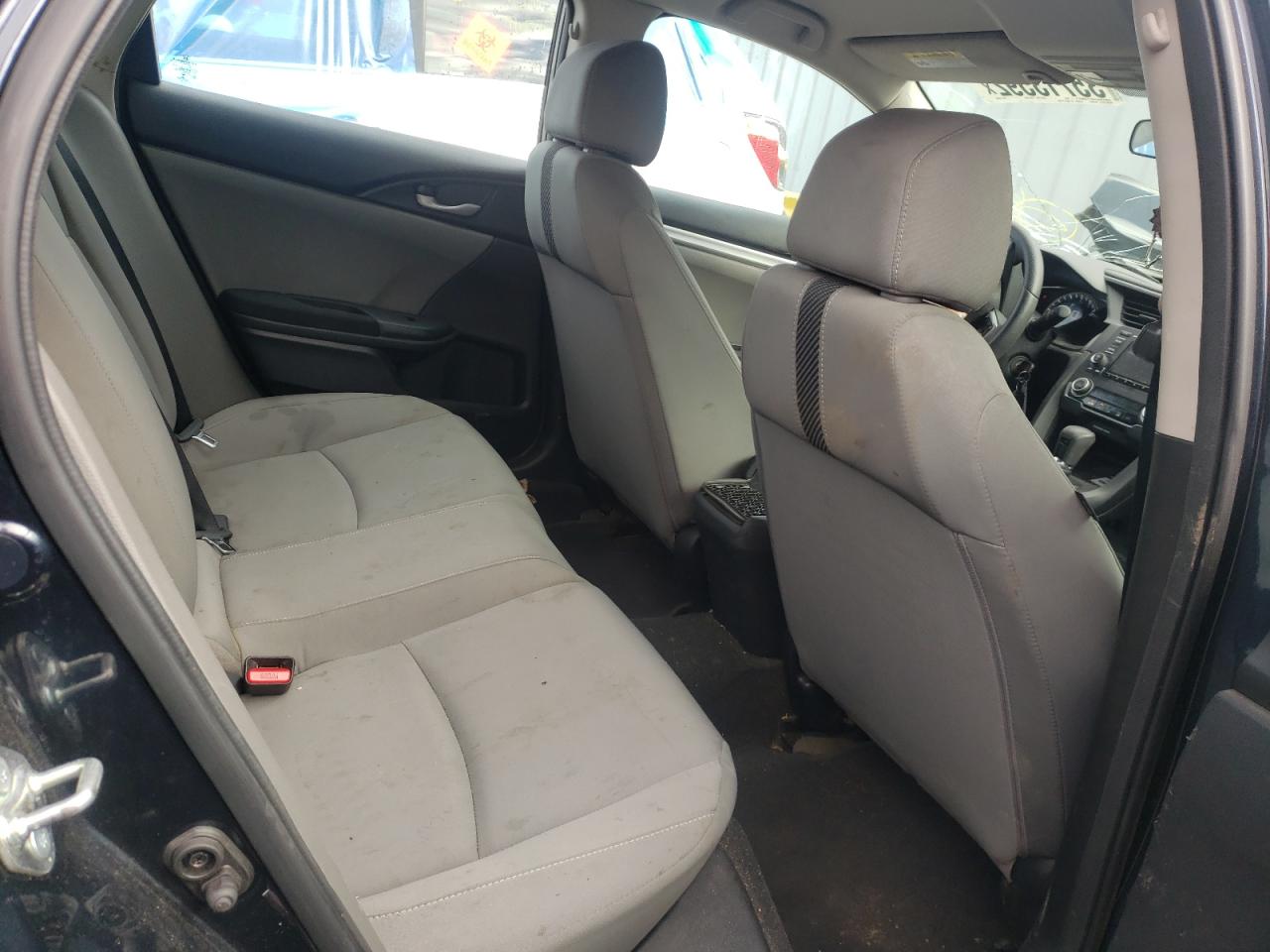 Photo 6 from auction – 2016 HONDA CIVIC LX with VIN 19XFC2F51GE035096