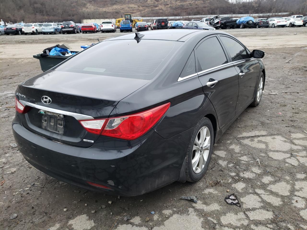 Photo 4 from auction – 2012 HYUNDAI SONATA SE with VIN 5NPEC4ACXCH392912