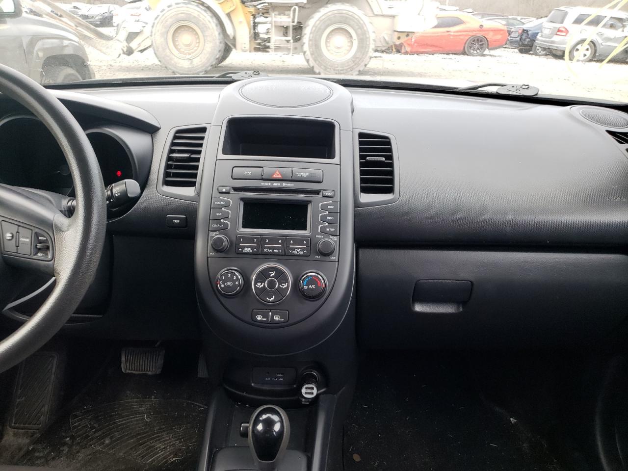 Photo 9 from auction – 2013 KIA SOUL with VIN KNDJT2A53D7605421