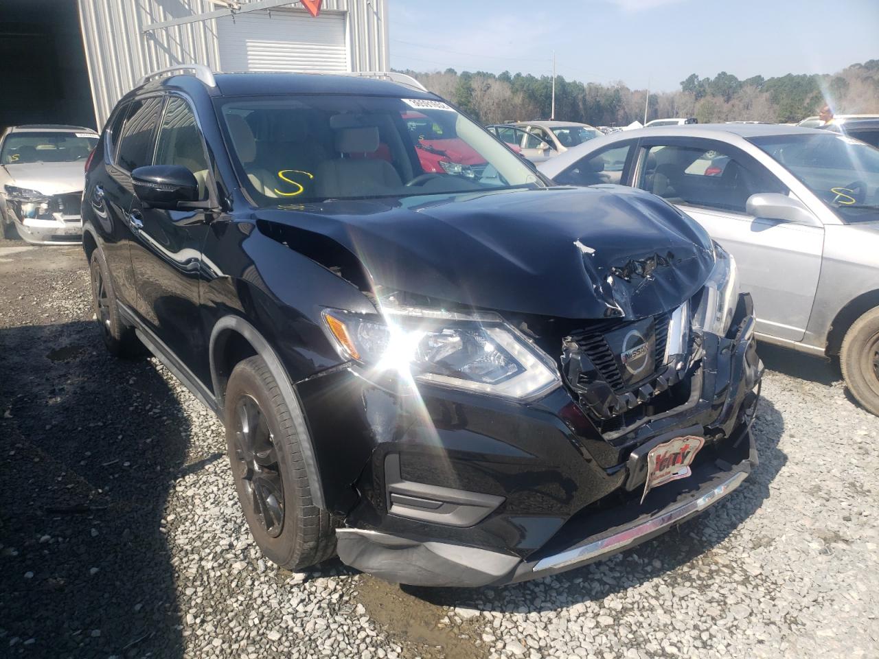 NISSAN ROGUE S 2017 with VIN KNMAT2MVXHP601223 - Photo from auction
