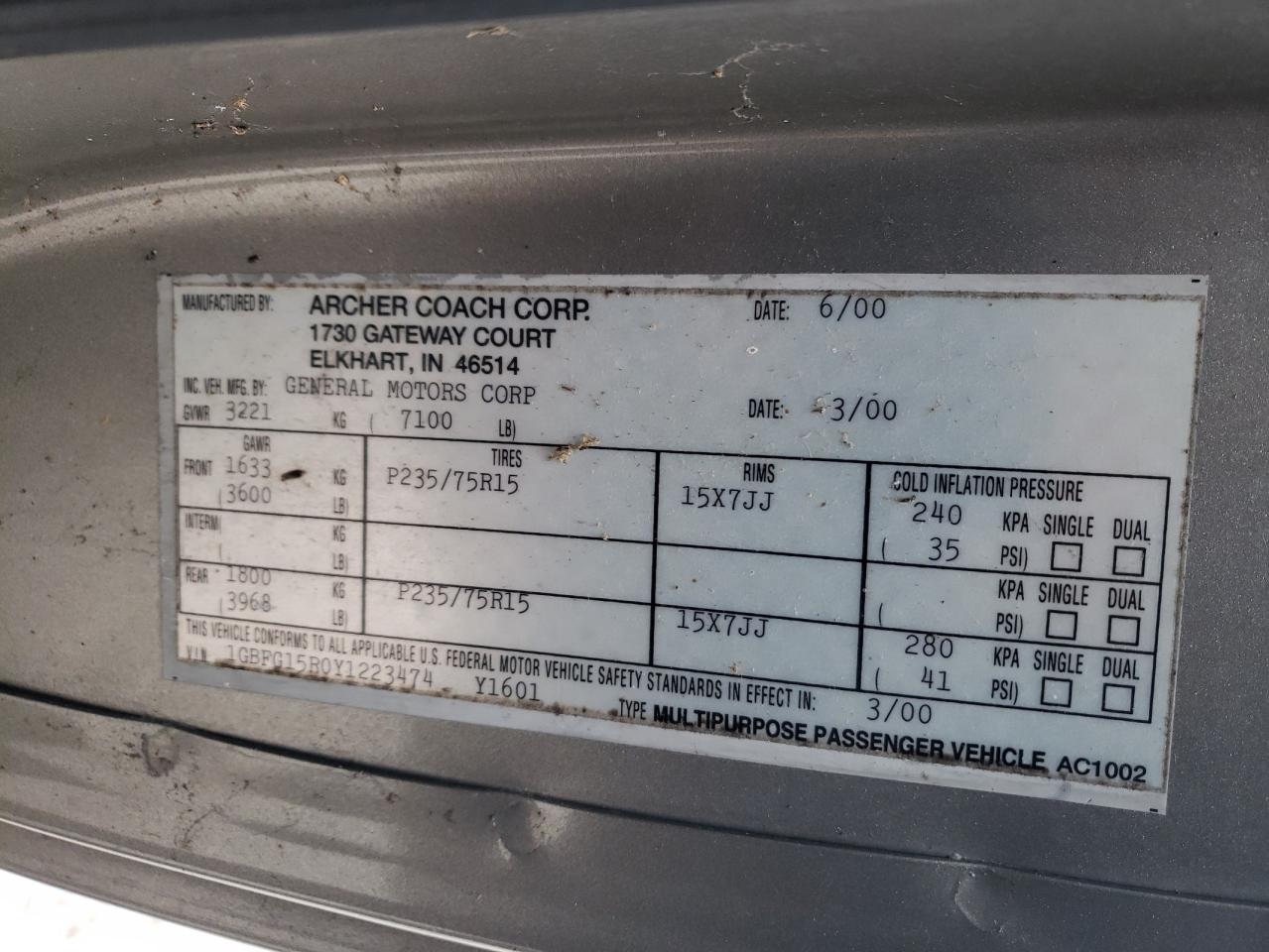 Photo 10 from auction – 2000 CHEVROLET EXPRESS G1 with VIN 1GBFG15R0Y1223474