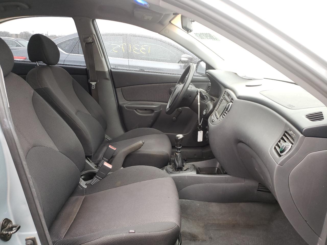 Photo 5 from auction – 2006 KIA RIO with VIN KNADE123566172947