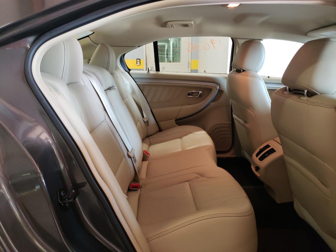 Photo 6 from auction – 2016 FORD TAURUS SEL with VIN 1FAHP2E86GG155930