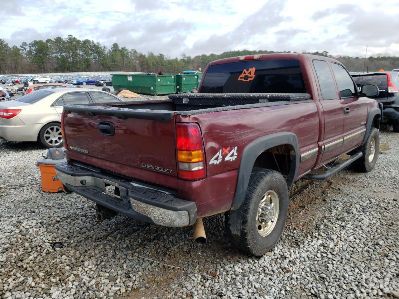 Photo 4 from auction – 2002 CHEVROLET SILVERADO with VIN 1GCHK29UX2E283687