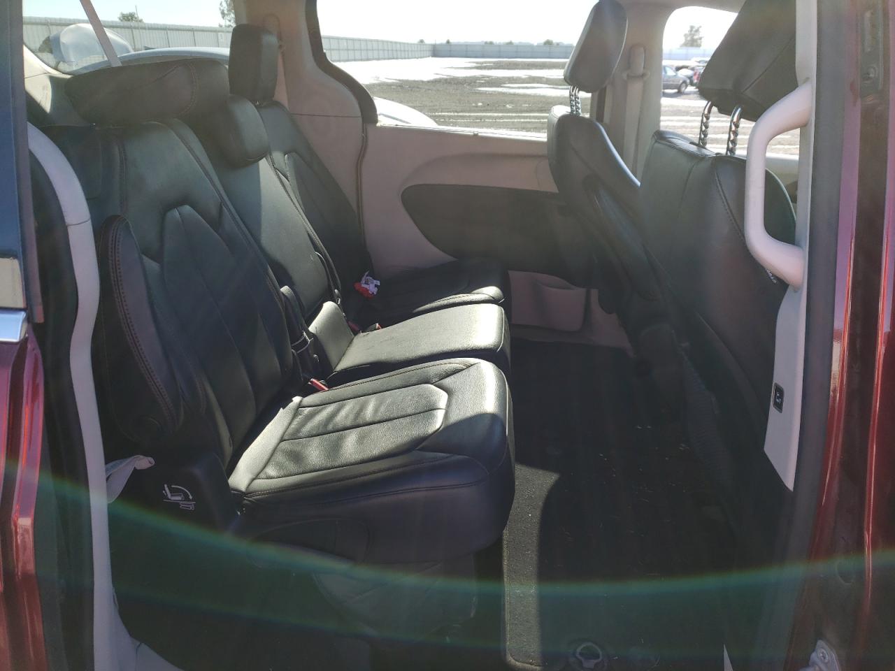 Photo 6 from auction – 2017 CHRYSLER PACIFICA T with VIN 2C4RC1BG1HR509806