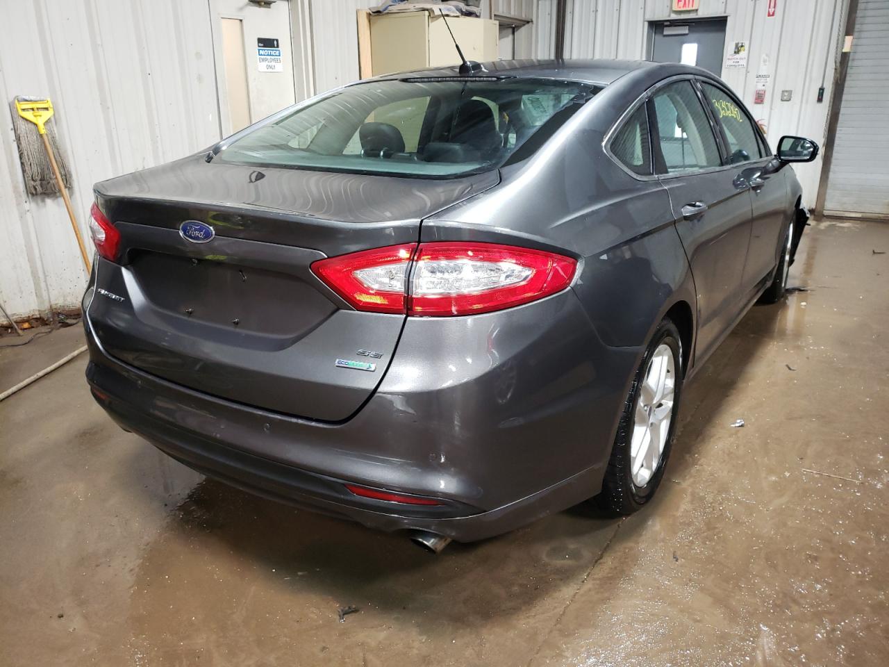 Photo 4 from auction – 2016 FORD FUSION SE with VIN 1FA6P0HDXG5117763