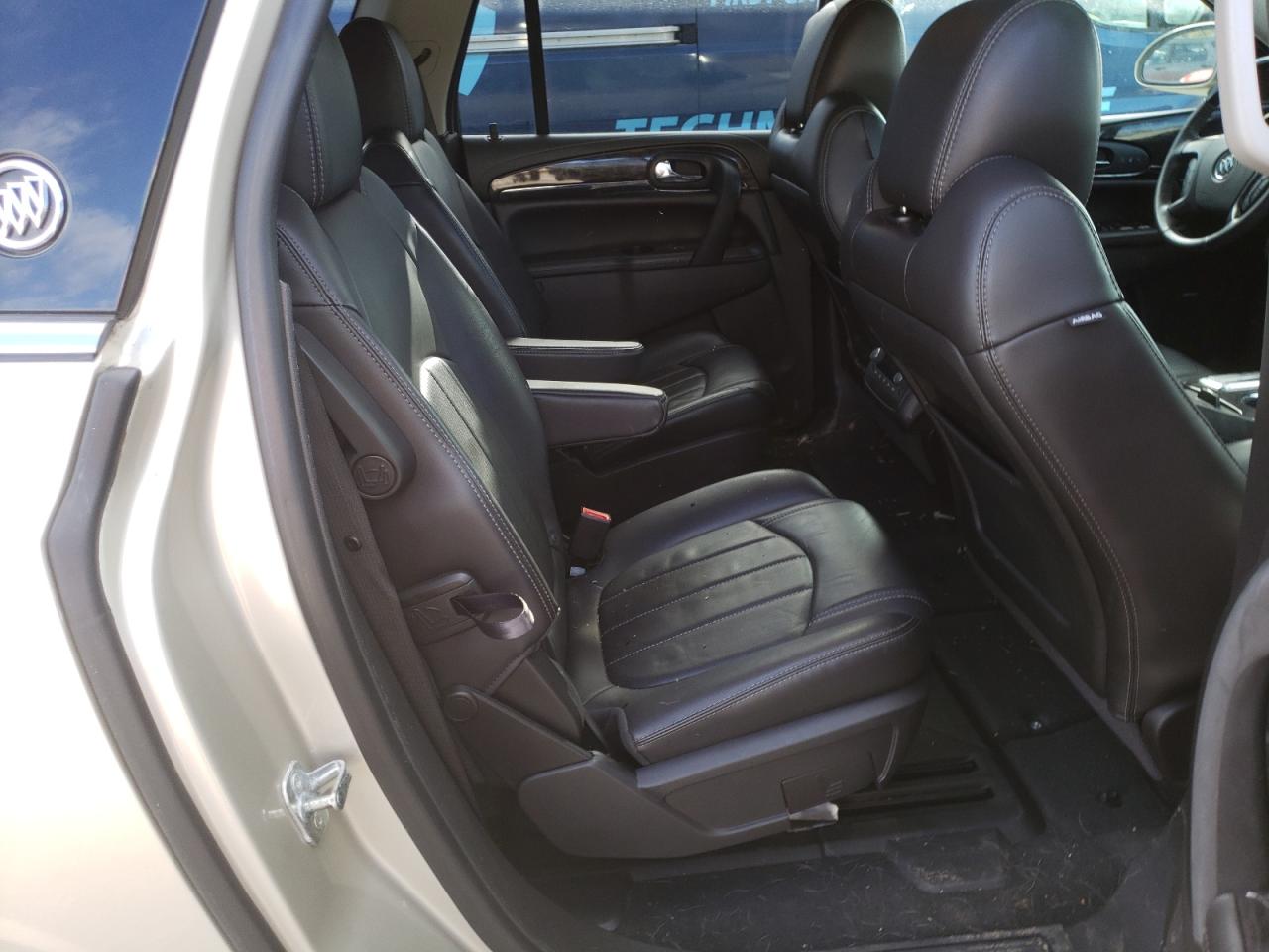 Photo 6 from auction – 2016 BUICK ENCLAVE with VIN 5GAKVCKD6GJ248335