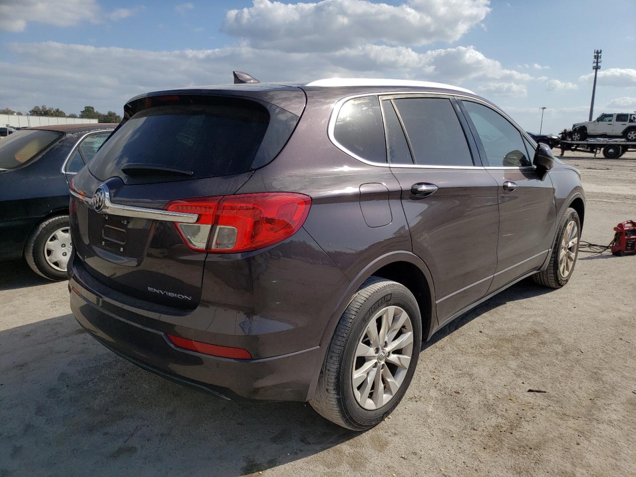 Photo 4 from auction – 2017 BUICK ENVISION E with VIN LRBFXBSA5HD063198