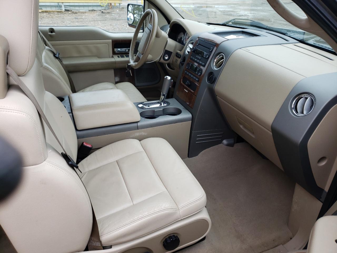 Photo 5 from auction – 2004 FORD F150 with VIN 1FTPX12584FA32299