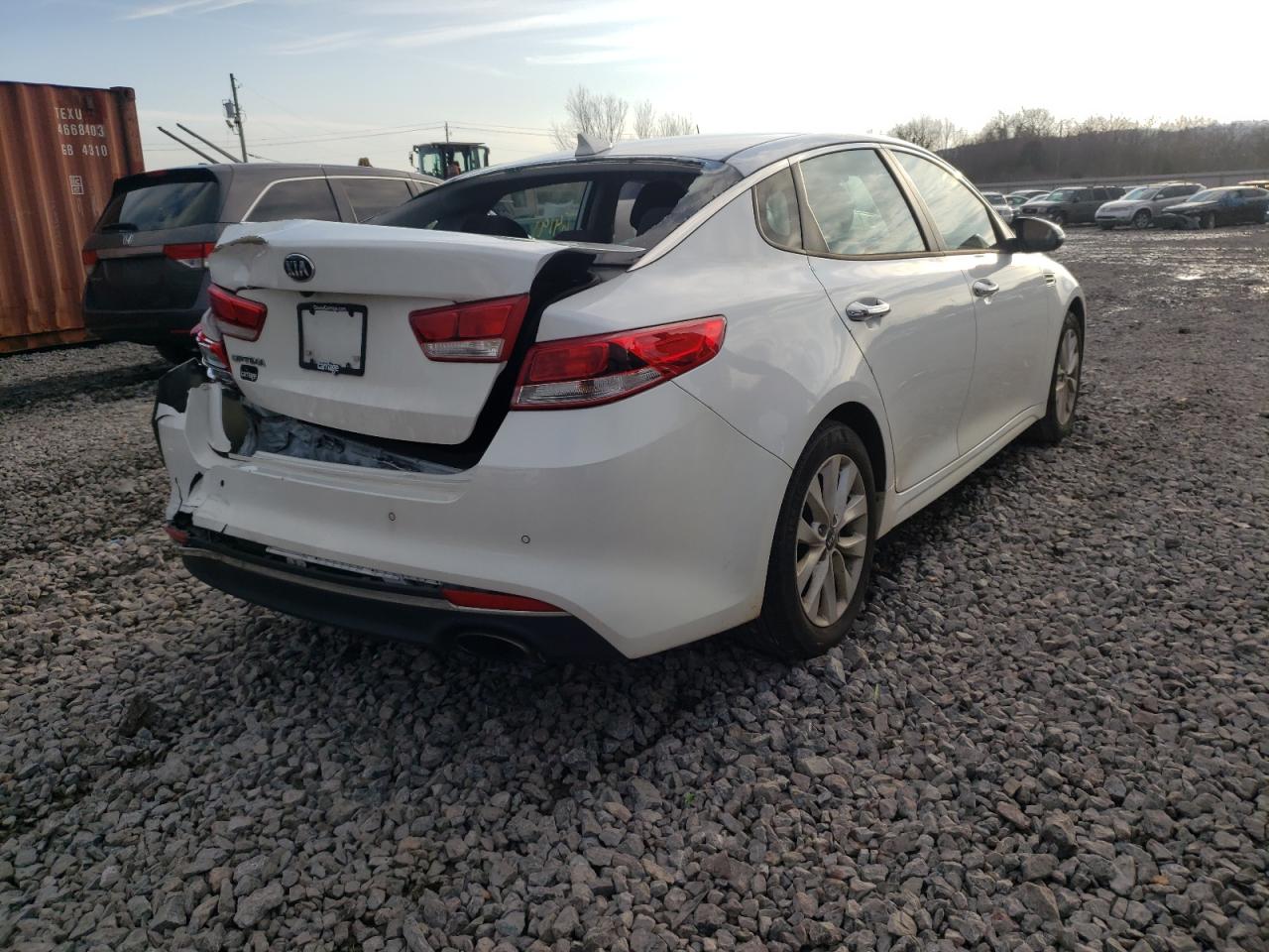 Photo 4 from auction – 2018 KIA OPTIMA LX with VIN 5XXGT4L35JG267797