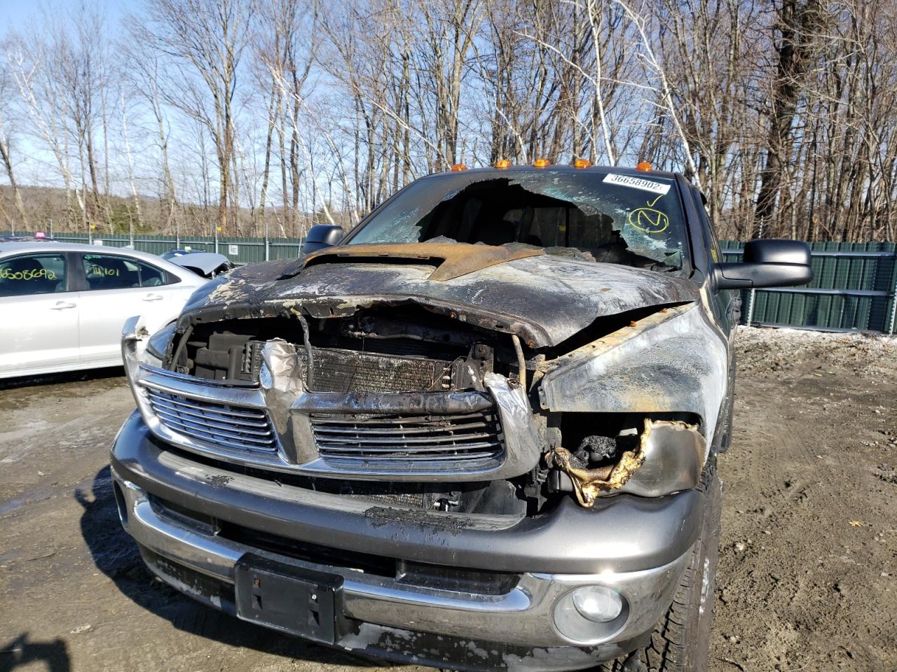Photo 9 from auction – 2004 DODGE RAM 2500 S with VIN 3D7KU28C54G202671