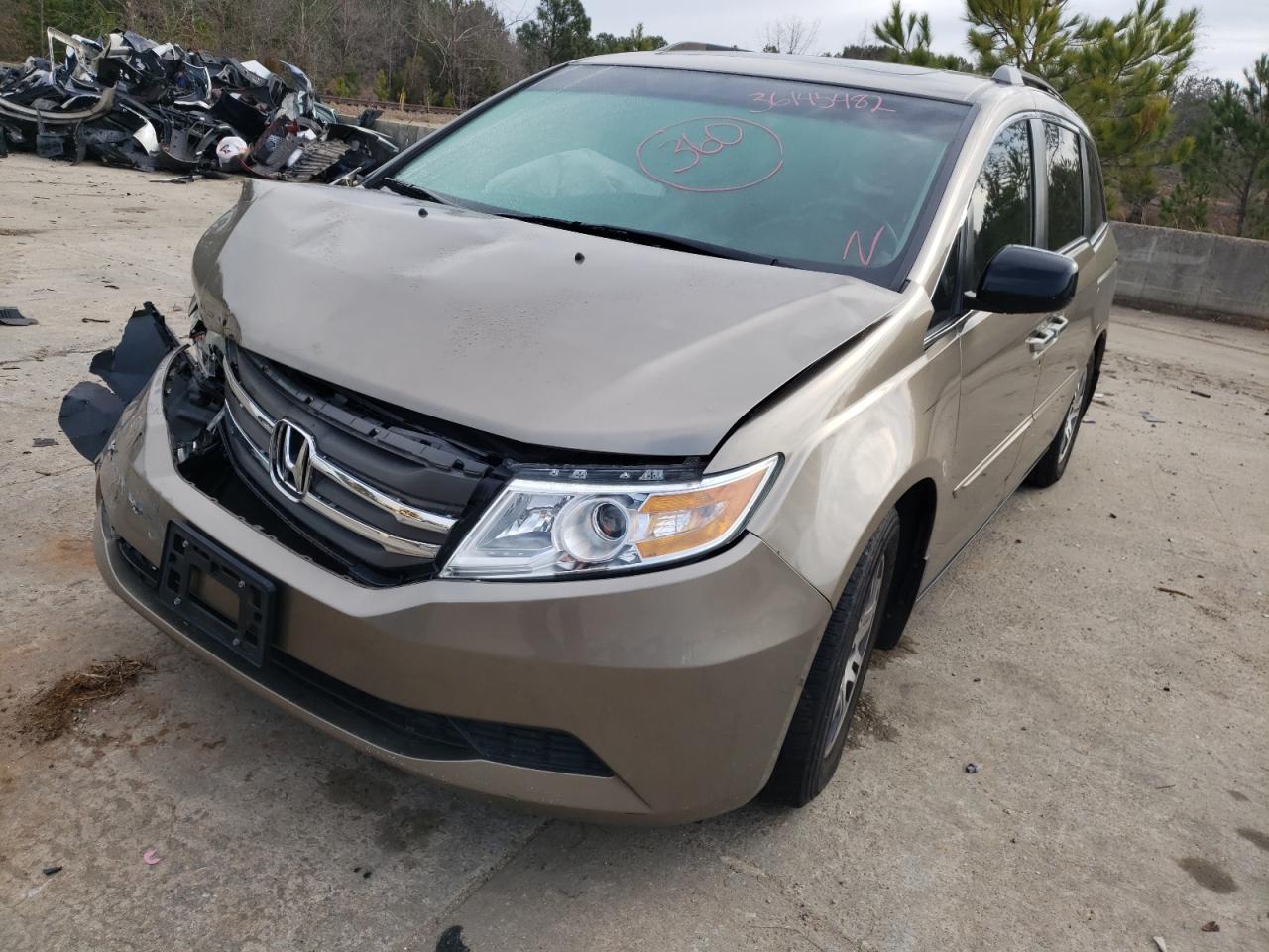 Photo 2 from auction – 2011 HONDA ODYSSEY EX with VIN 5FNRL5H61BB055744