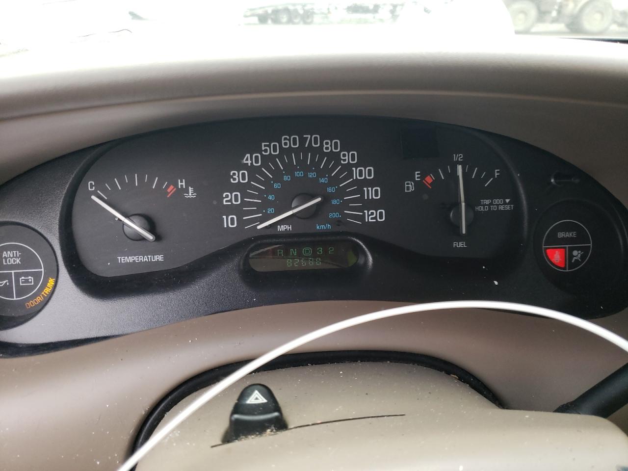 Photo 8 from auction – 2002 BUICK CENTURY LI with VIN 2G4WY55J221231437