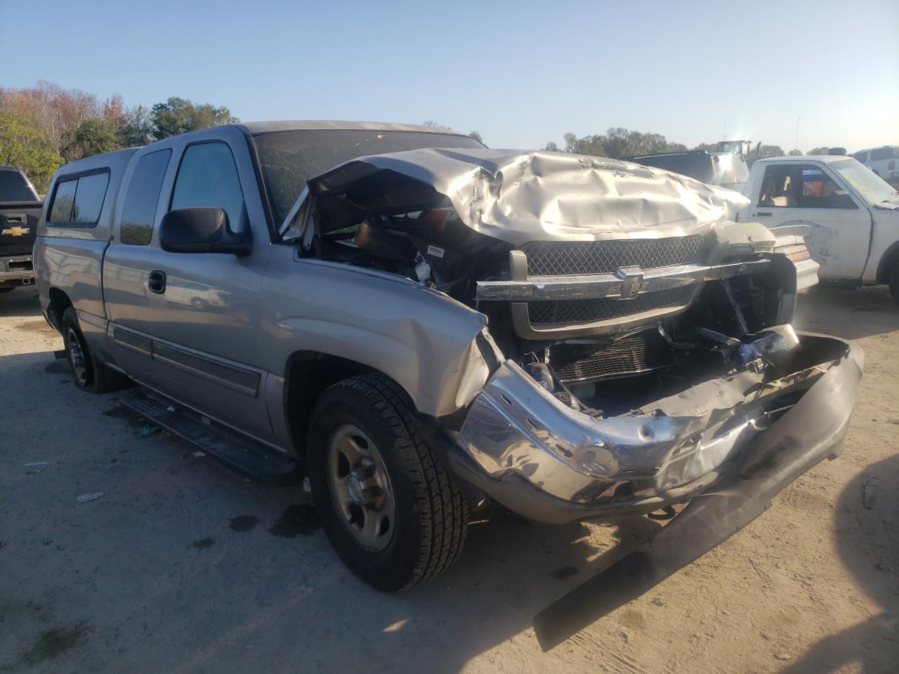 CHEVROLET SILVERADO 2003 with VIN 2GCEC19X031307146 - Photo from auction