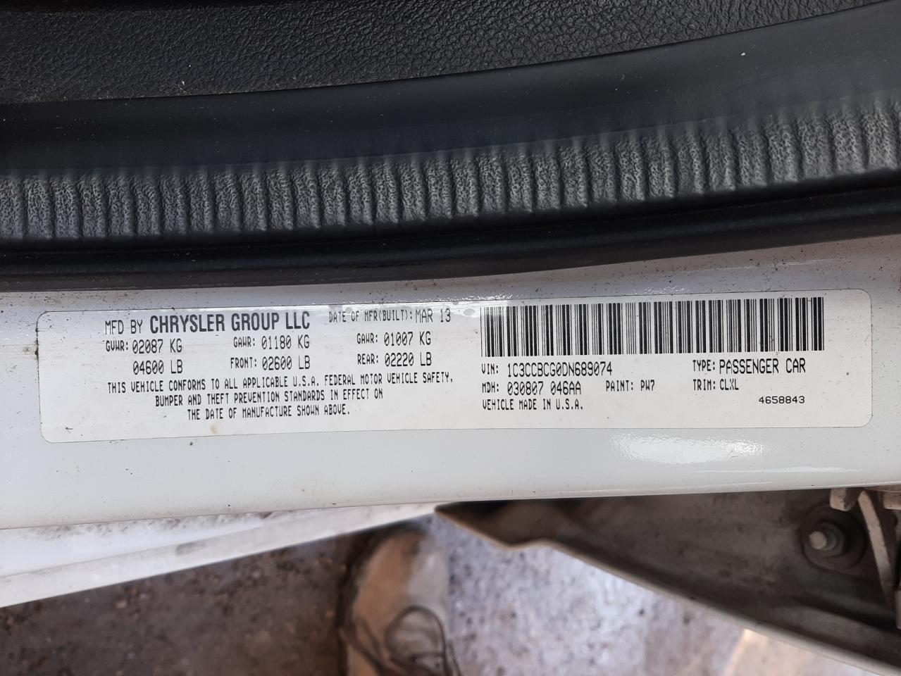 Photo 10 from auction – 2013 CHRYSLER 200 LIMITE with VIN 1C3CCBCG0DN689074