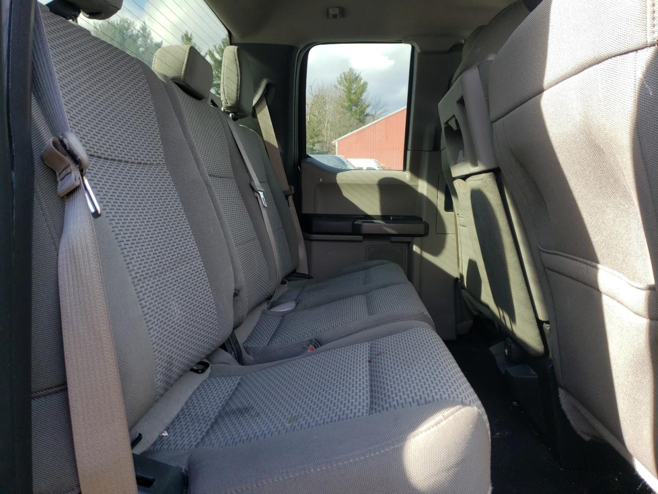Photo 6 from auction – 2017 FORD F150 SUPER with VIN 1FTEX1E84HFB15344