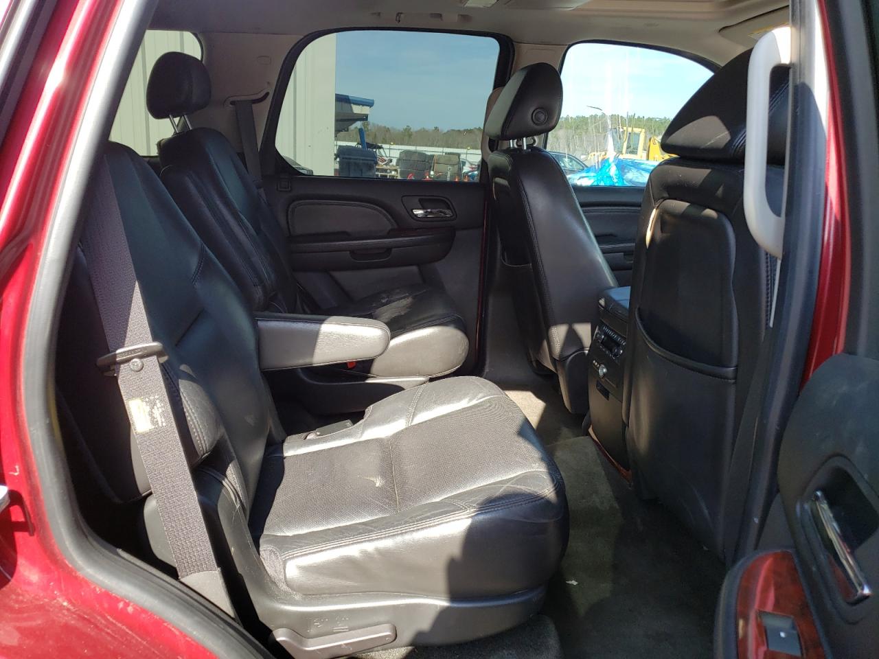 Photo 6 from auction – 2007 CADILLAC ESCALADE L with VIN 1GYFK63837R240300