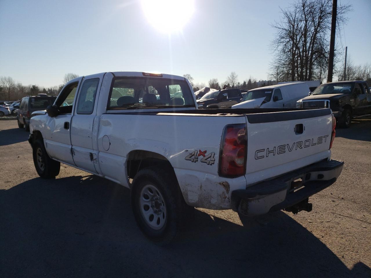 Photo 3 from auction – 2006 CHEVROLET SILVERADO with VIN 2GCEK19V261328540