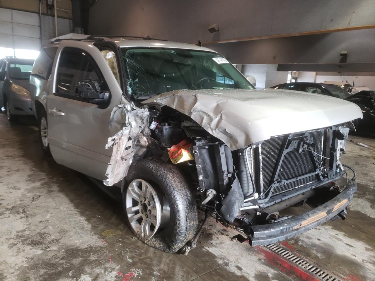 Photo 1 from auction – 2008 CHEVROLET SUBURBAN C with VIN 1GNFC16J98J240913