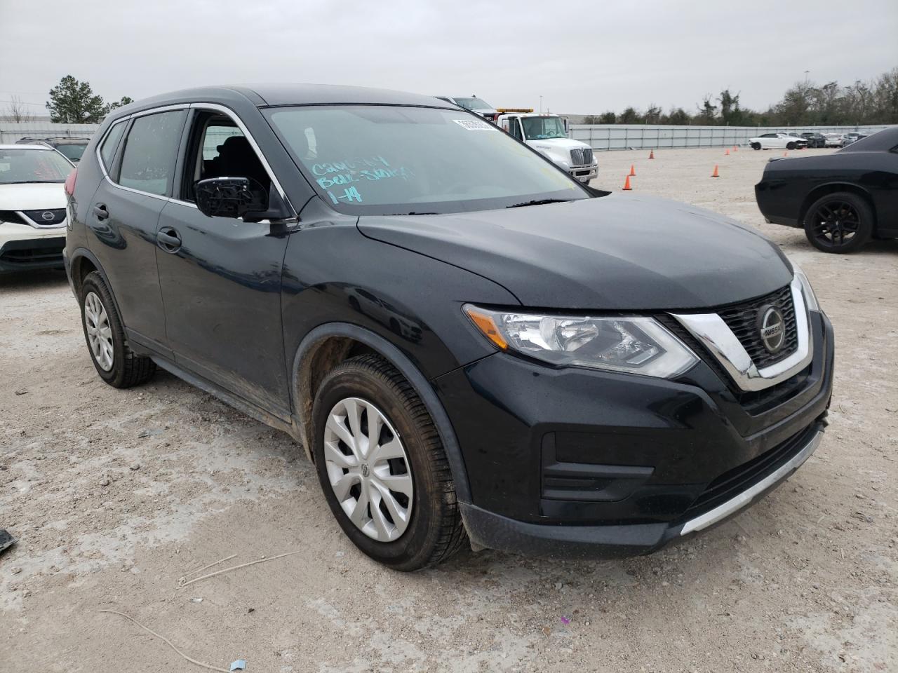 NISSAN ROGUE S 2018 with VIN KNMAT2MT9JP504163 - Photo from auction