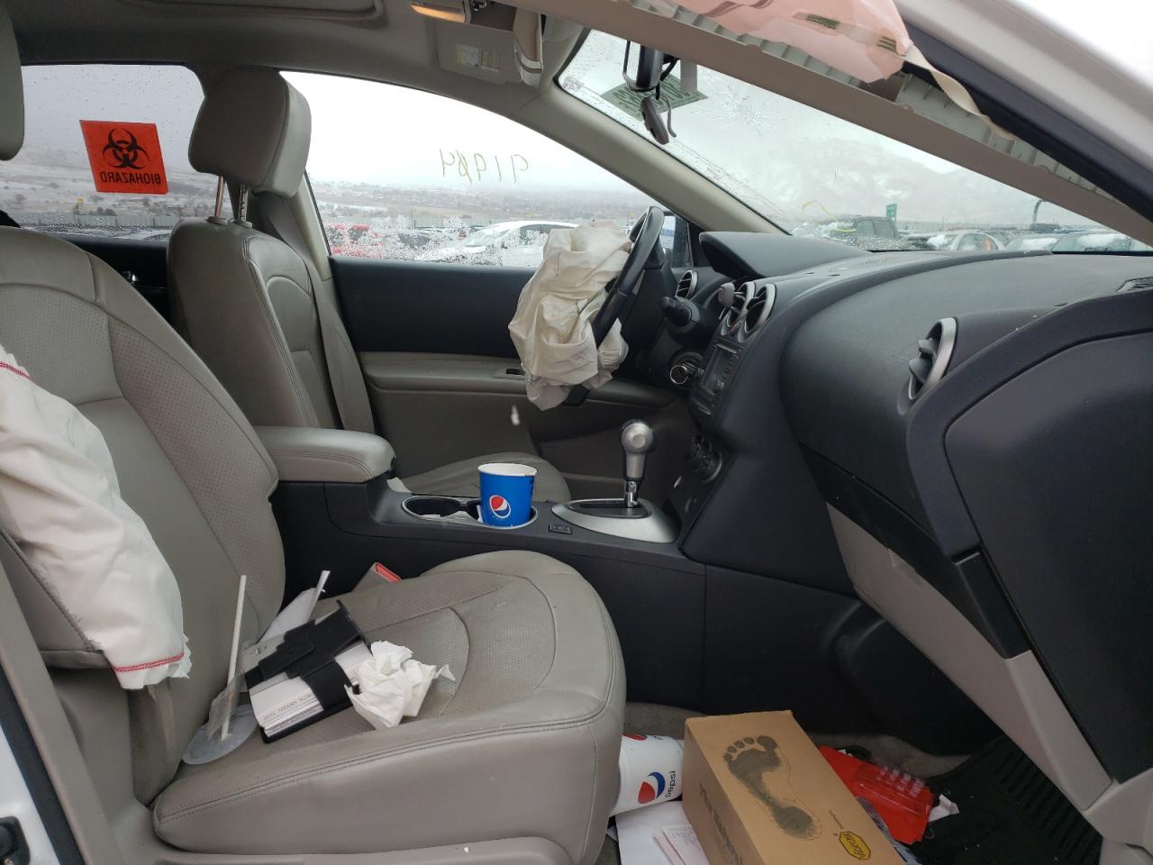 Photo 5 from auction – 2012 NISSAN ROGUE S with VIN JN8AS5MV7CW401570