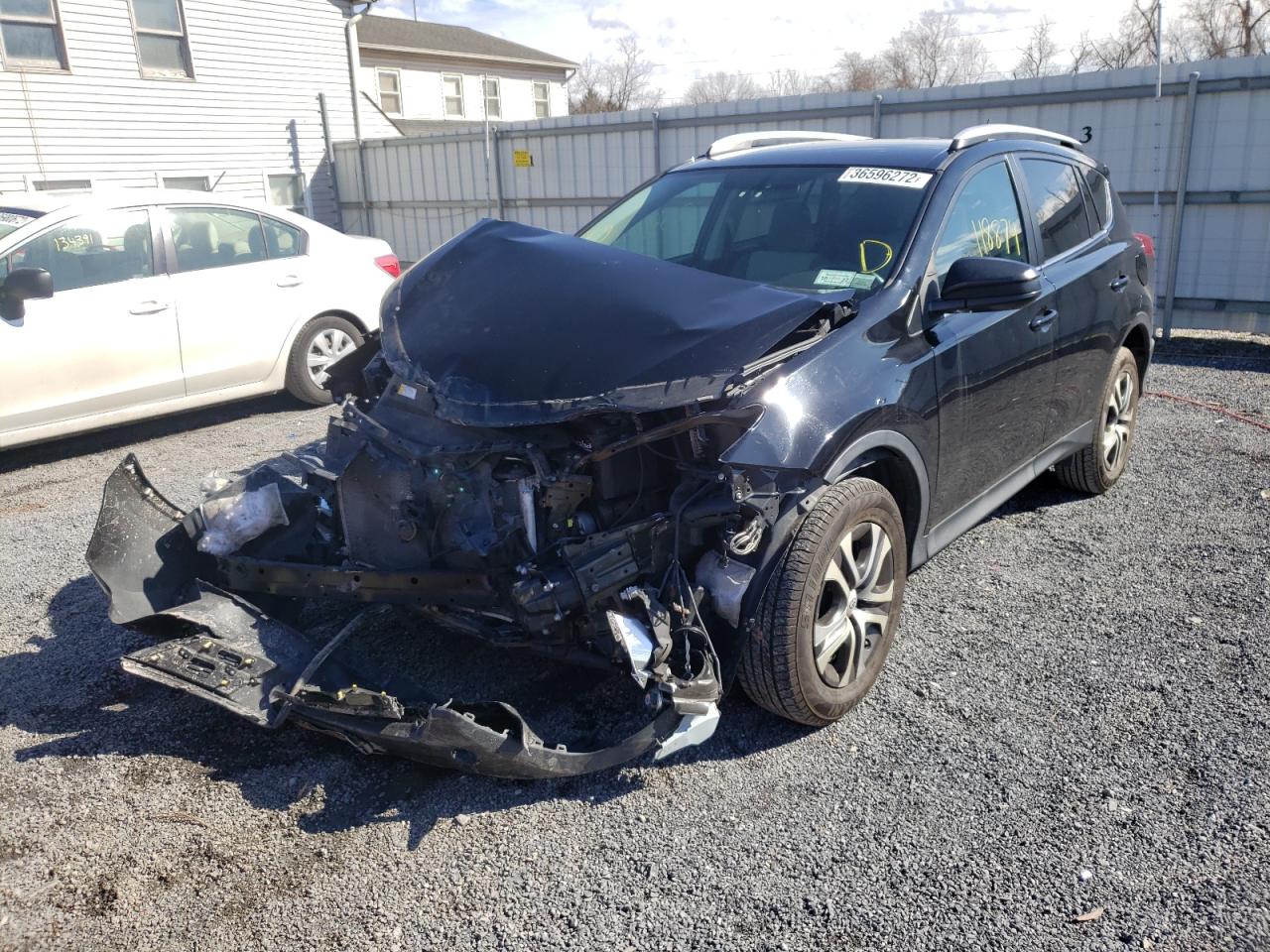 Photo 2 from auction – 2015 TOYOTA RAV4 LE with VIN 2T3BFREV4FW406285