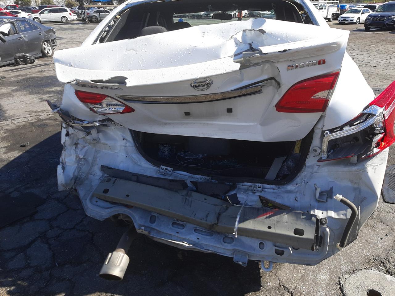 Photo 9 from auction – 2017 NISSAN SENTRA SR with VIN 3N1CB7AP5HY324707