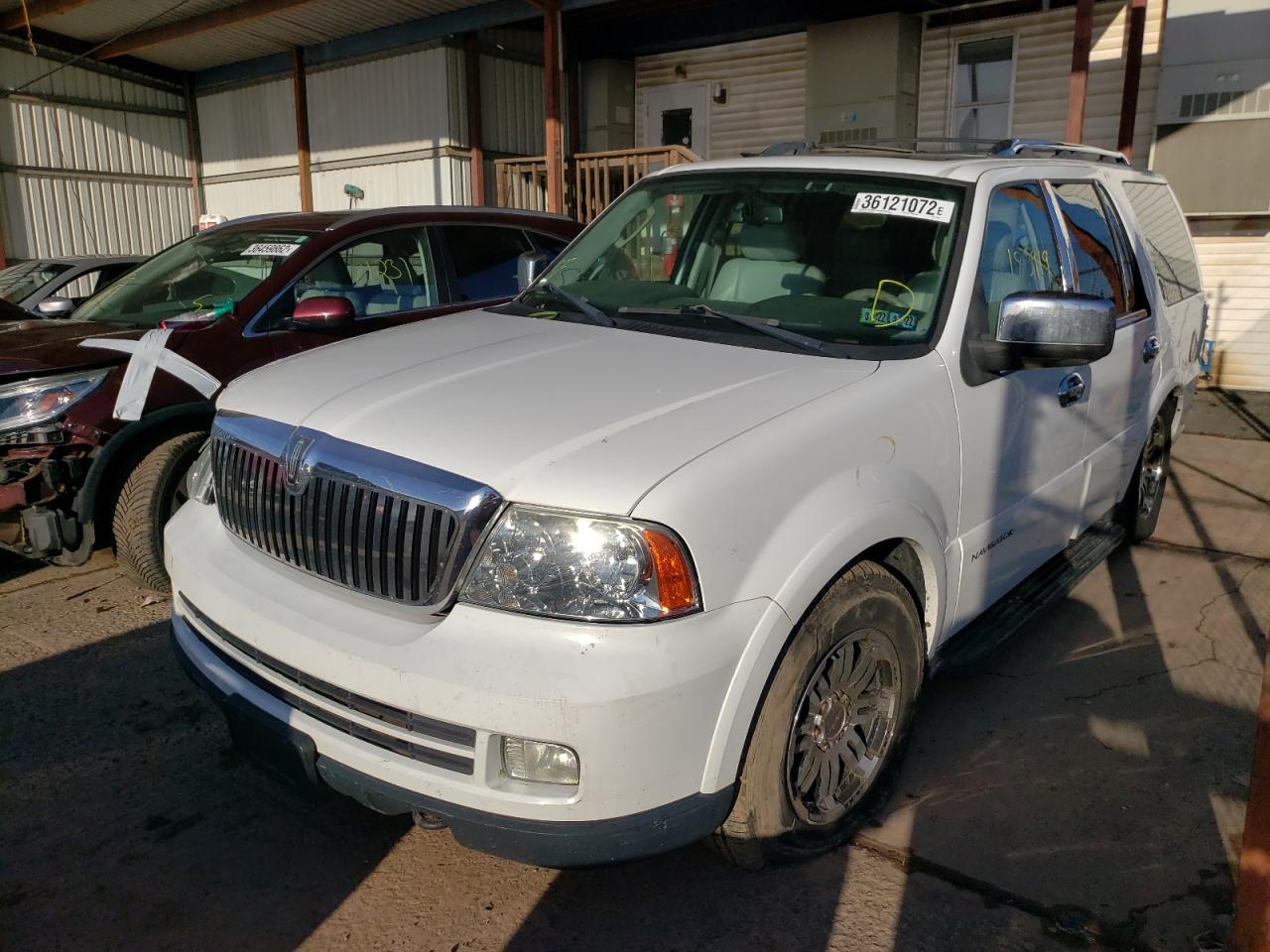Photo 2 from auction – 2006 LINCOLN NAVIGATOR with VIN 5LMFU28566LJ22923