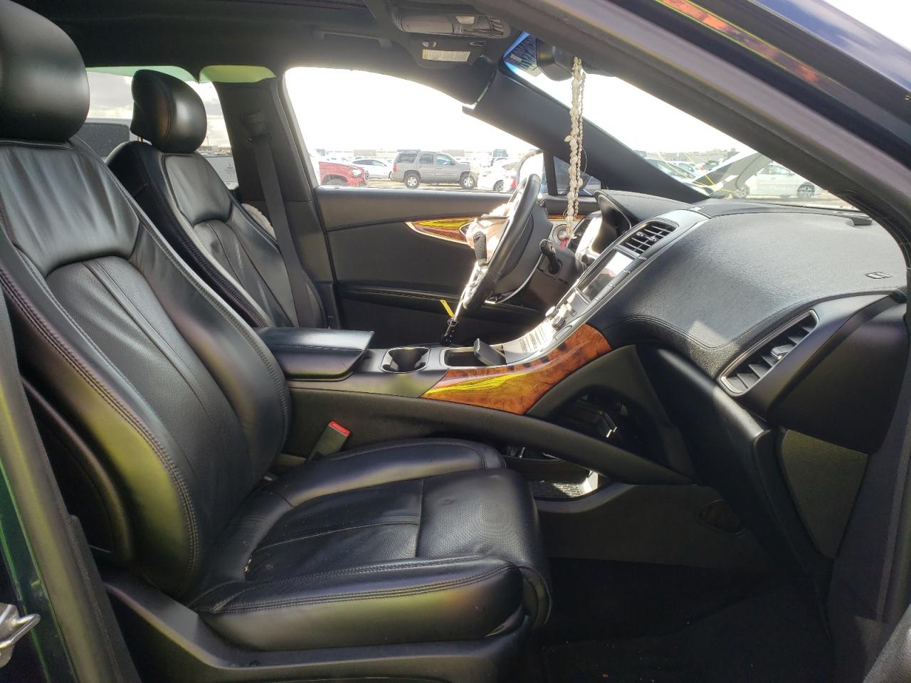 Photo 5 from auction – 2017 LINCOLN MKX RESERV with VIN 2LMPJ8LR1HBL14139