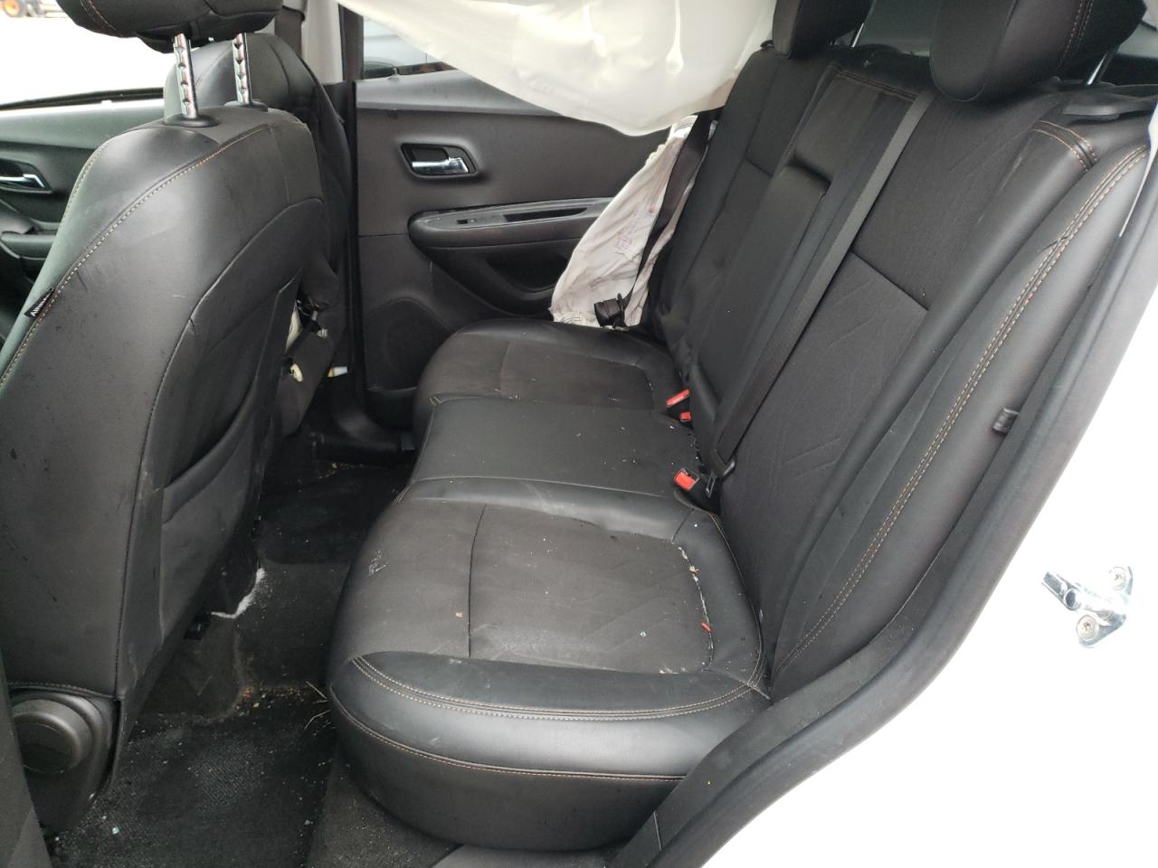 Photo 6 from auction – 2020 CHEVROLET TRAX 1LT with VIN KL7CJLSB7LB331173