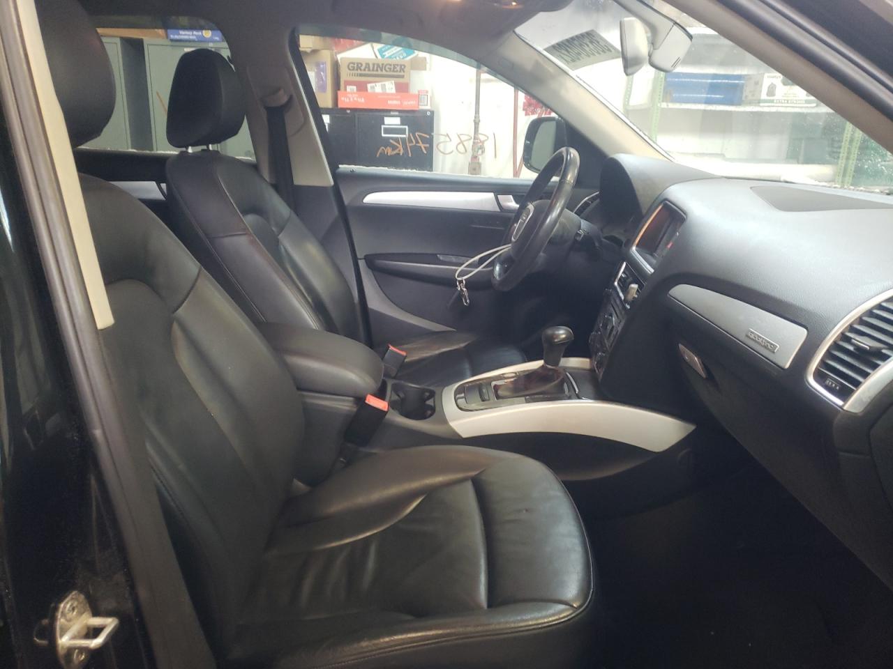 Photo 5 from auction – 2011 AUDI Q5 PRESTIG with VIN WA1VFCFP8BA097076