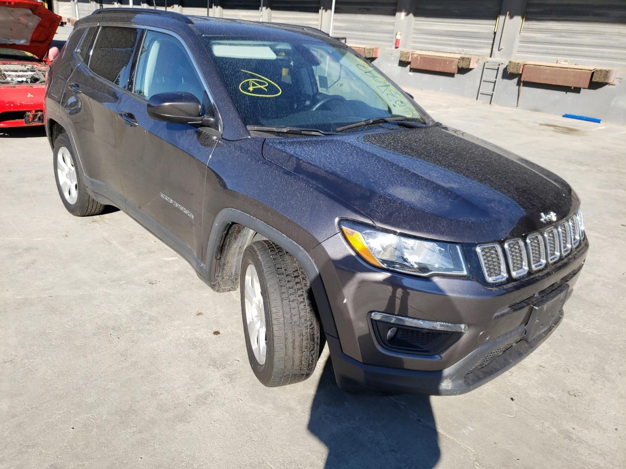 JEEP COMPASS LA 2018 with VIN 3C4NJCBB7JT227743 - Photo from auction