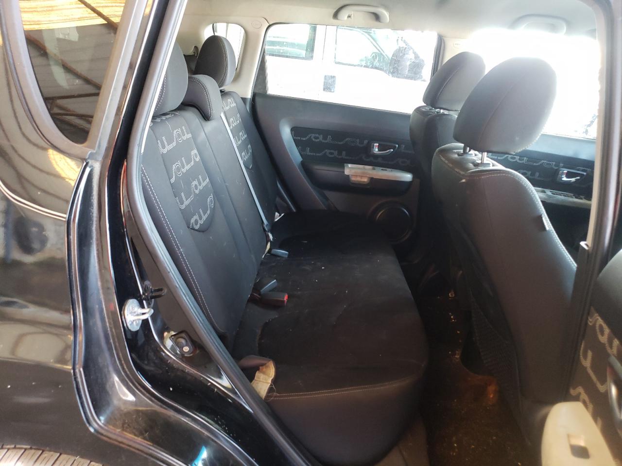 Photo 6 from auction – 2012 KIA SOUL + with VIN KNDJT2A6XC7358406