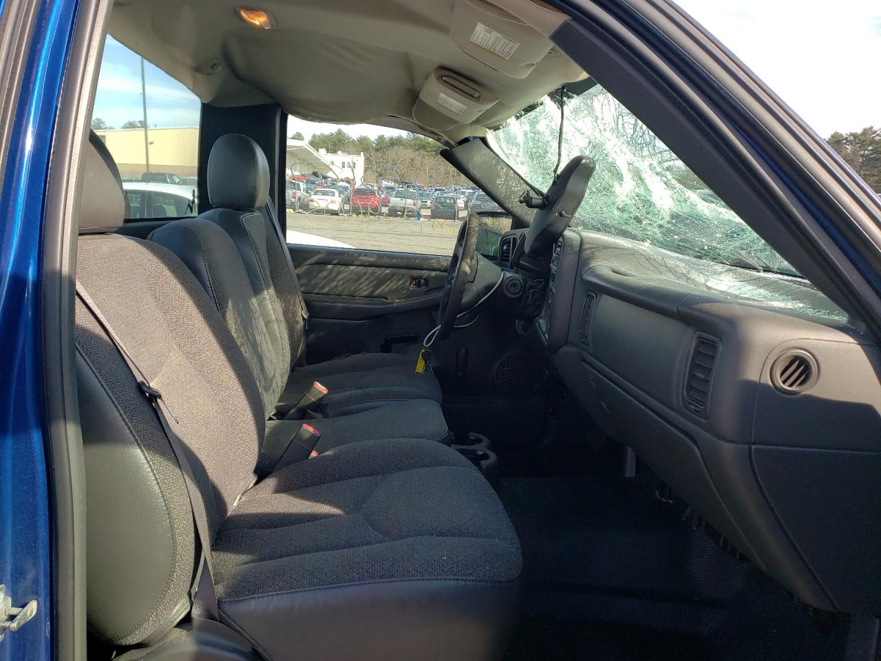 Photo 5 from auction – 2004 CHEVROLET SILVERADO with VIN 1GCEC14X74Z316345