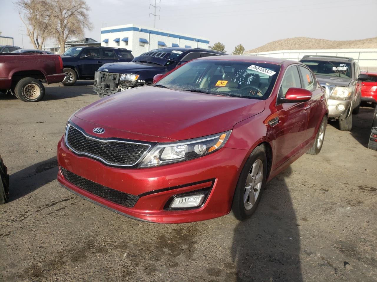Photo 2 from auction – 2015 KIA OPTIMA LX with VIN 5XXGM4A77FG458387