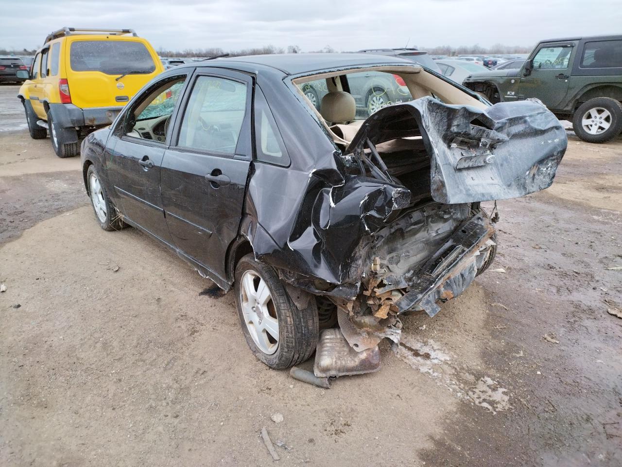 Photo 3 from auction – 2006 FORD FOCUS with VIN 1FAHP34N26W128287