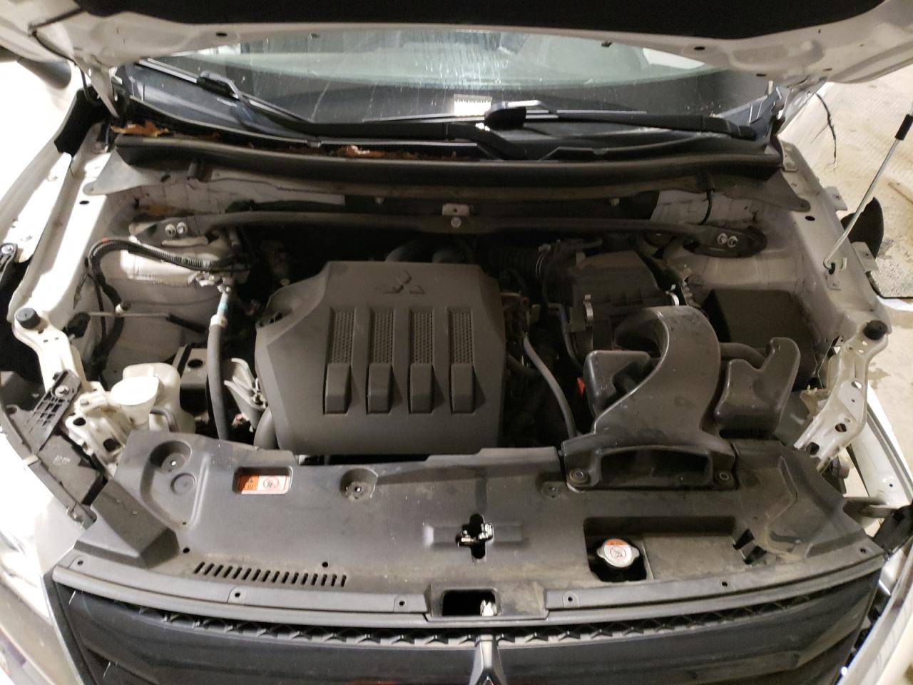 Photo 7 from auction – 2018 MITSUBISHI ECLIPSE CR with VIN JA4AT4AA7JZ043106