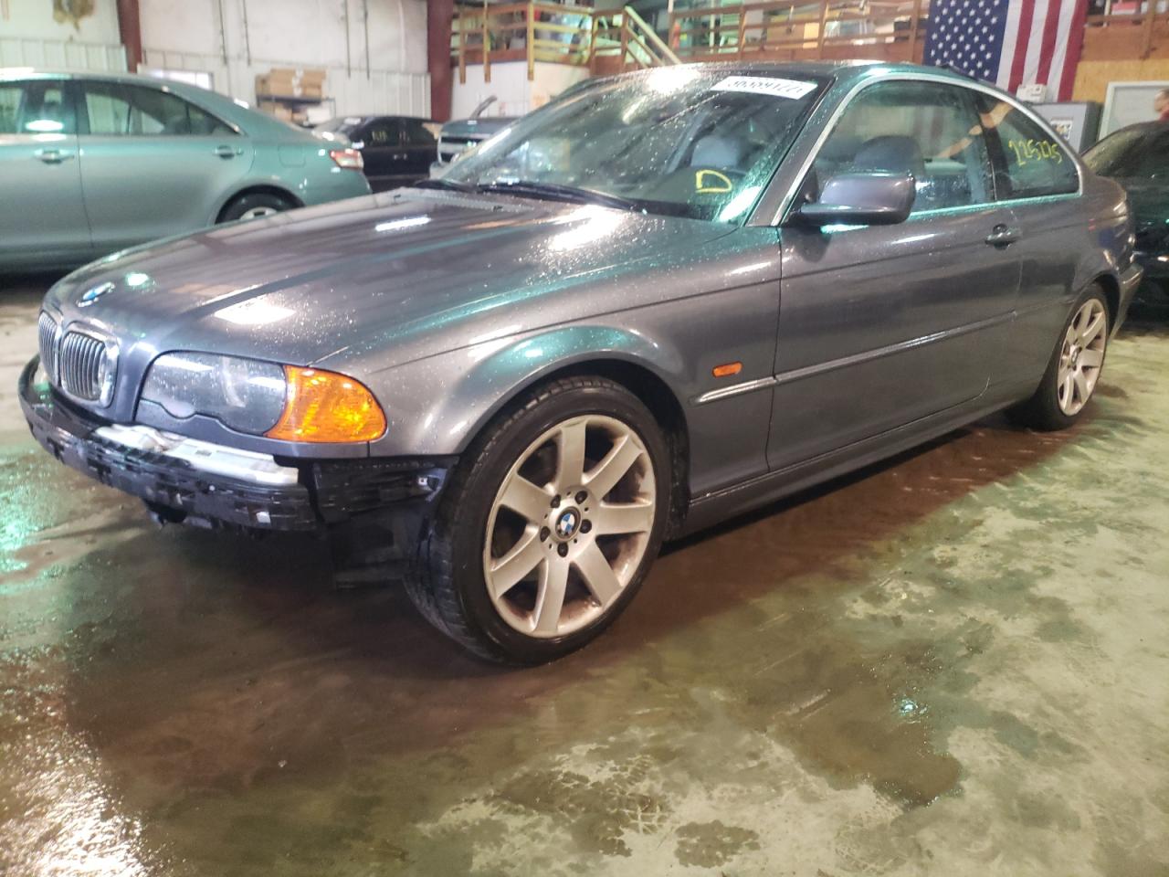 Photo 2 from auction – 2001 BMW 325 CI with VIN WBABN33481JW59107