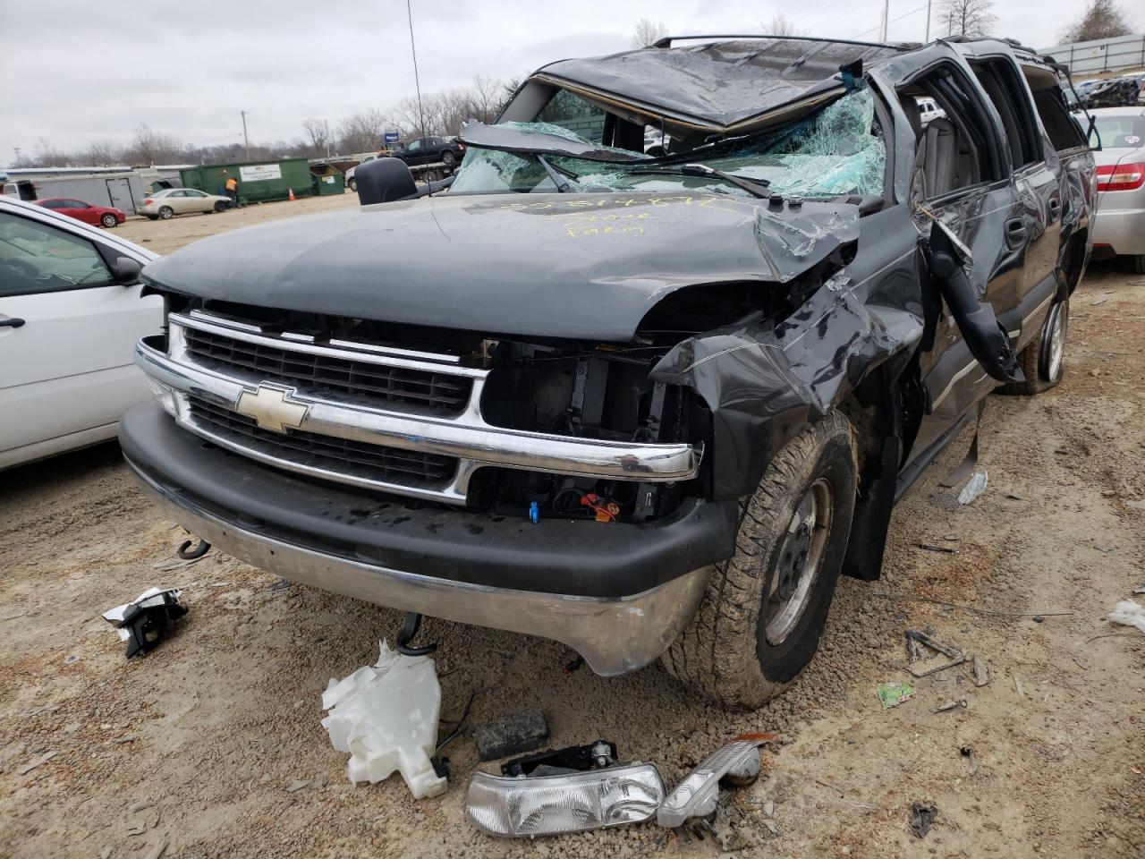 Photo 2 from auction – 2003 CHEVROLET SUBURBAN K with VIN 3GNFK16Z93G215321