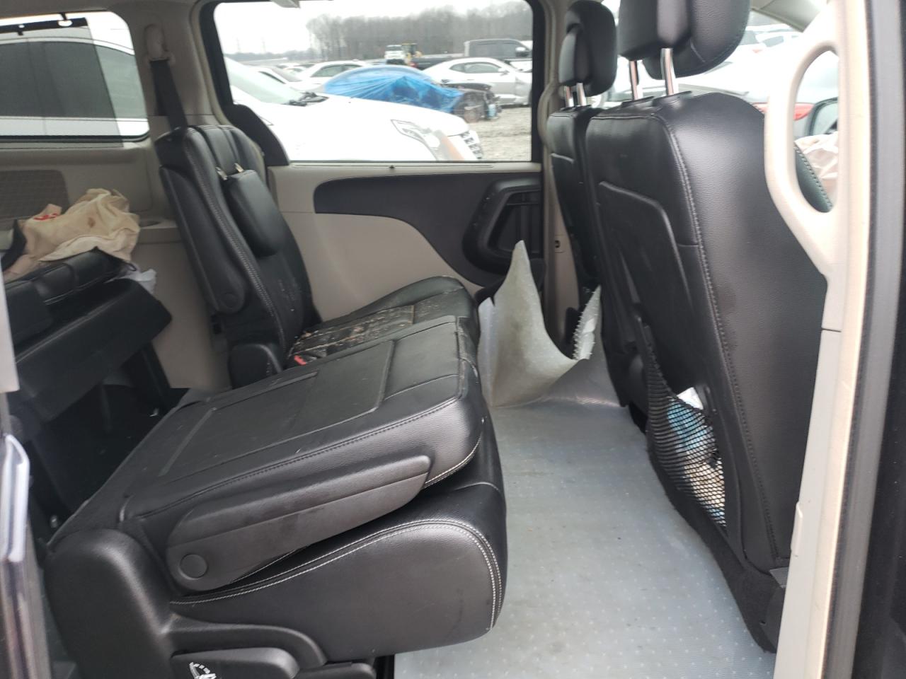 Photo 6 from auction – 2014 CHRYSLER TOWN & COU with VIN 2C4RC1CG7ER133607