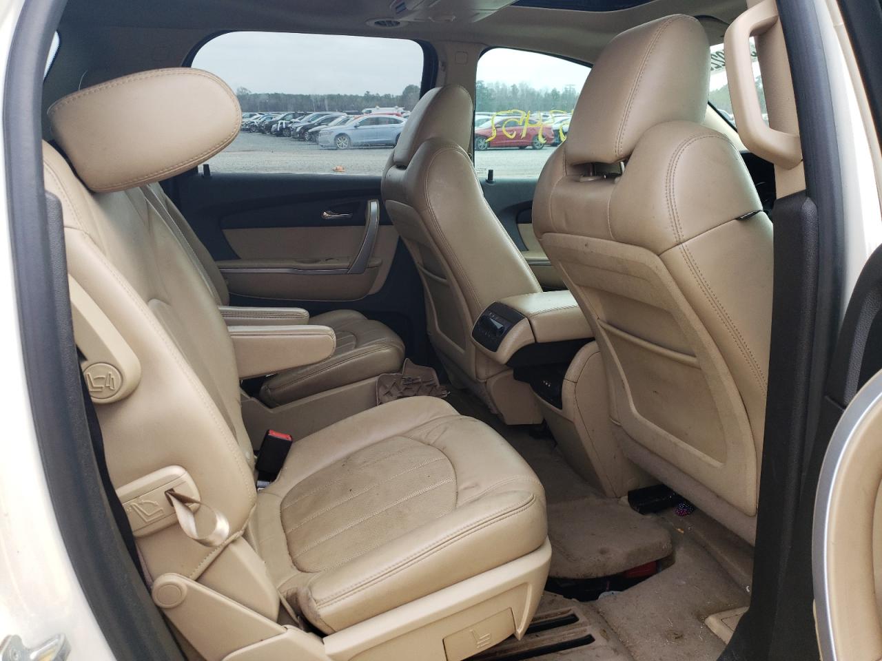 Photo 6 from auction – 2012 GMC ACADIA SLT with VIN 1GKKRSED6CJ305060