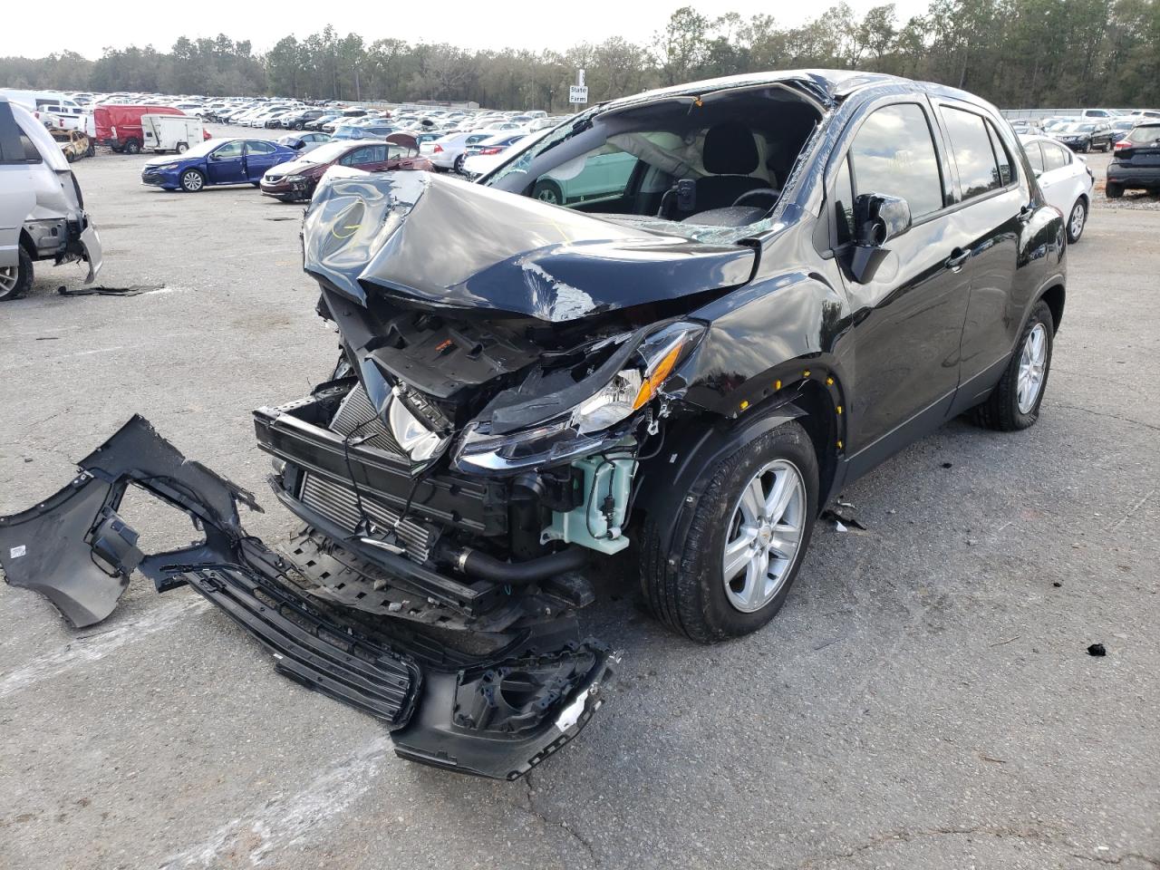 Photo 2 from auction – 2020 CHEVROLET TRAX LS with VIN KL7CJKSBXLB085715