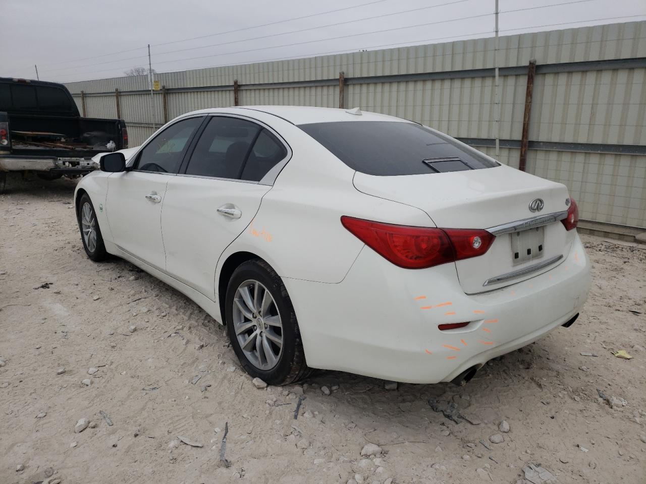 Photo 3 from auction – 2015 INFINITI Q50 BASE with VIN JN1BV7AP0FM351395