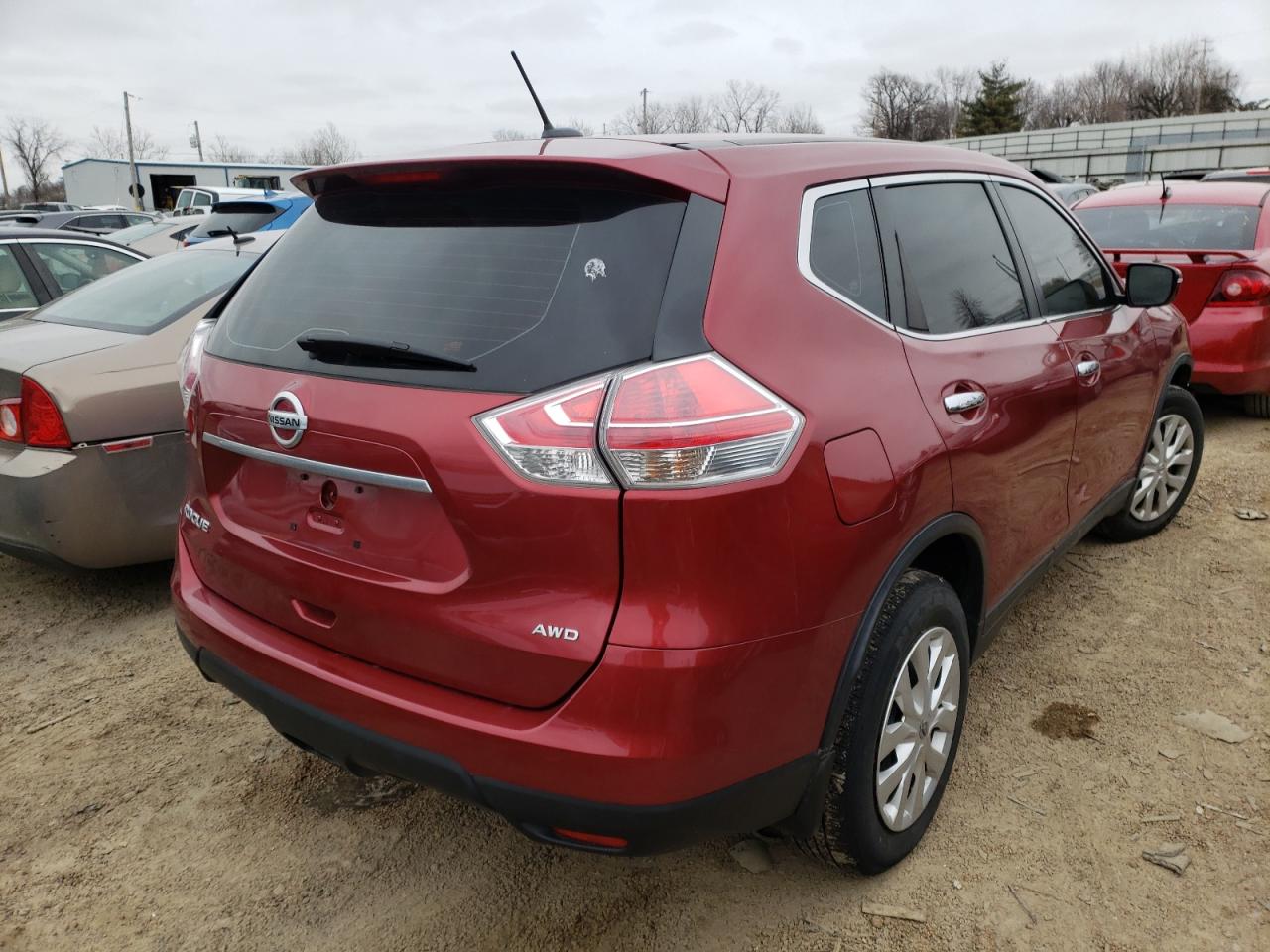 Photo 4 from auction – 2015 NISSAN ROGUE S with VIN KNMAT2MV2FP585046