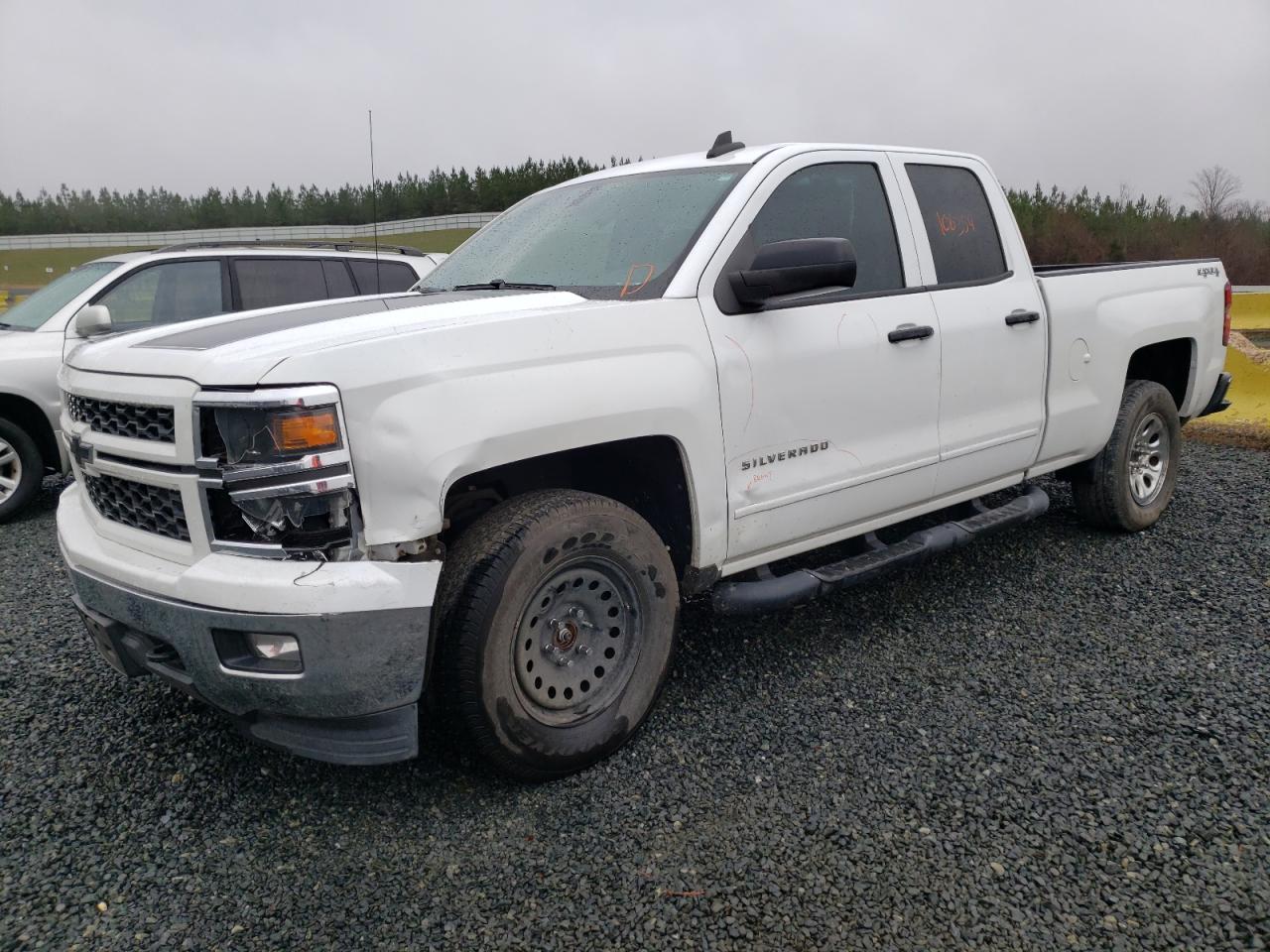 Photo 2 from auction – 2015 CHEVROLET SILVERADO with VIN 1GCVKREC5FZ364457