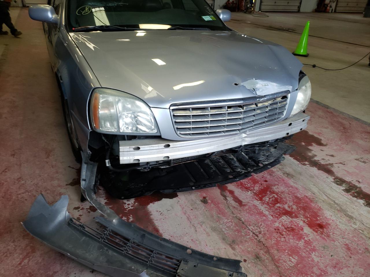 Photo 9 from auction – 2005 CADILLAC DEVILLE with VIN 1G6KD54Y75U130998